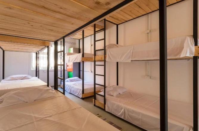 Хостел Gaston Coliving Медельин Экстерьер фото